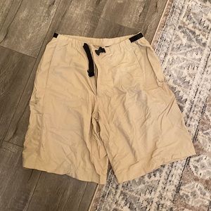 Patagonia Men’s M hiking shorts with belt